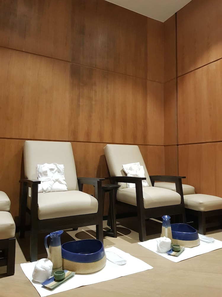 

Milano - Talisay City - Fili Hotel at Nustar Cebu