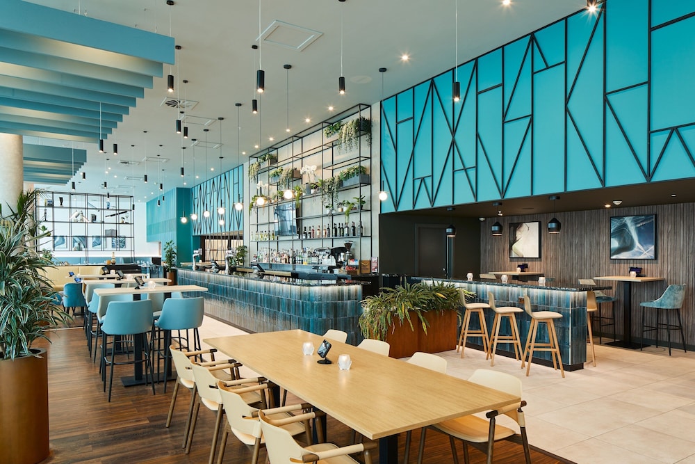 

Roma - Horley - Courtyard by Marriott London Gatwick Airport