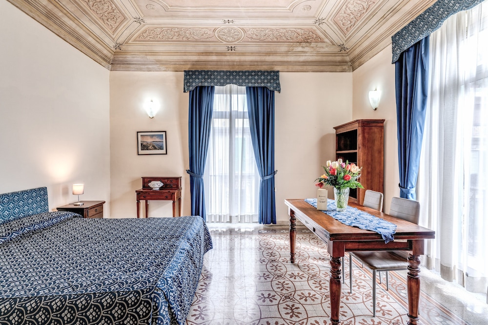 

Napoli - Messina - Hotel La Residenza