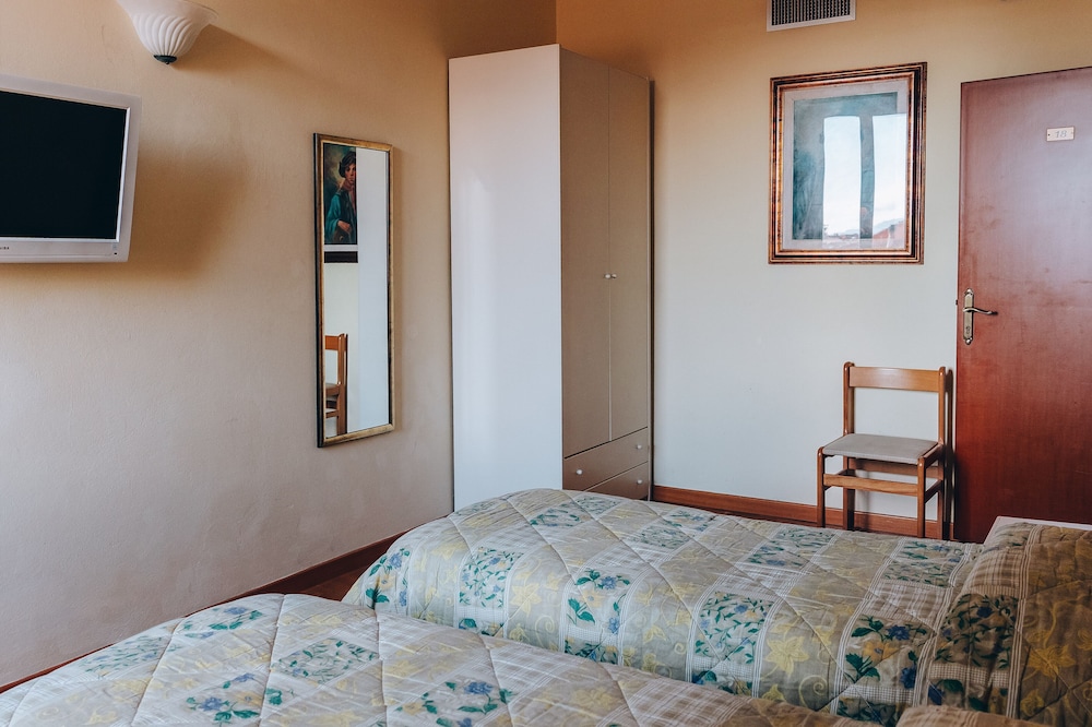 

Firenze - Montecatini Terme - Hotel Savoia e Campana