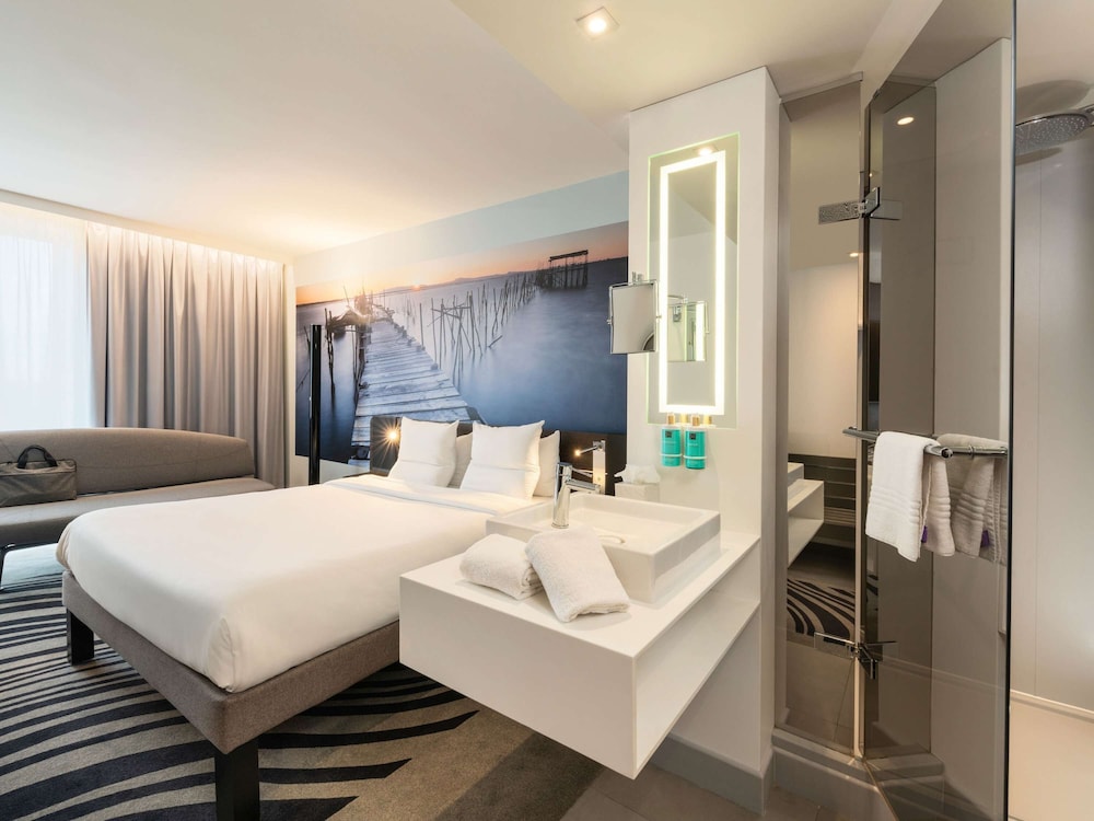 

Milano - Grigny - Novotel Paris Coeur d'Orly Airport