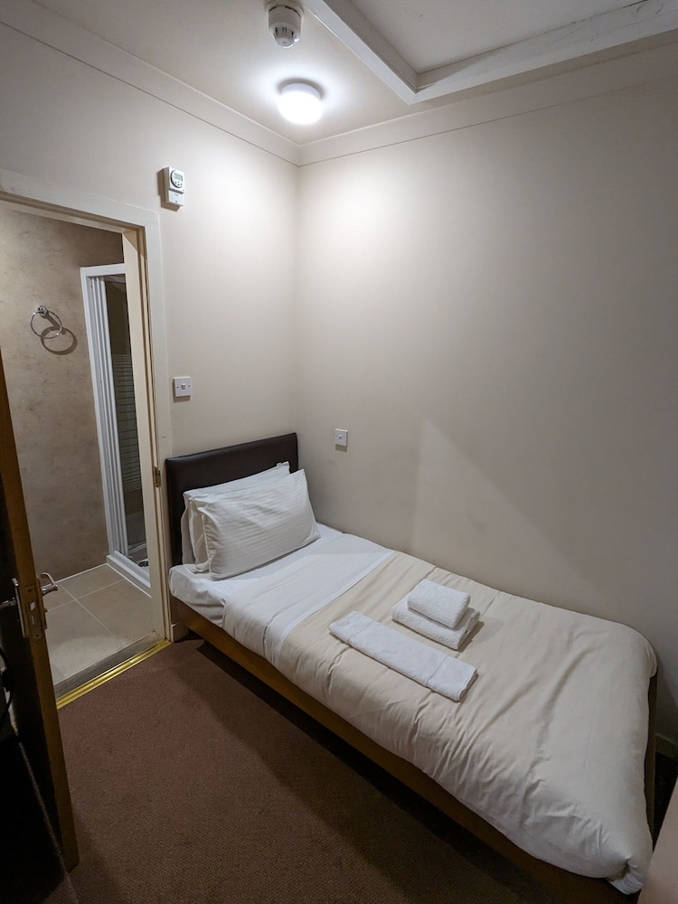 

Verona - Aberdeen - Aberdeen House