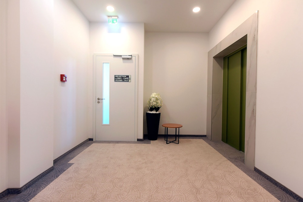 

Milano - Schönefeld - M-Pire Hotel Berlin