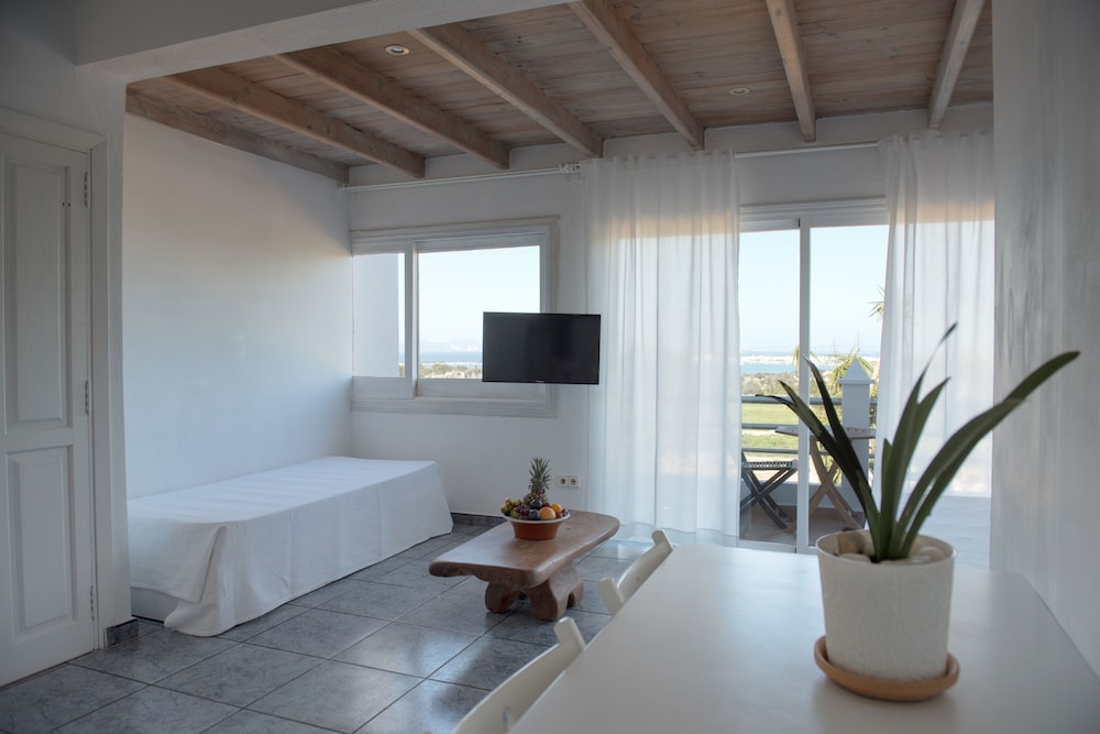 

Bari - San Francisco Javier - Apartamentos Vista Vedrá