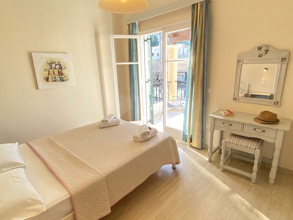 

Lamezia Terme - Acharavi - Nikos Cassiopeia Apartments