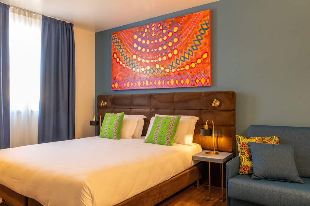 

Bari - Rovereto - Hotel Rovereto