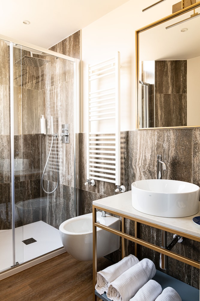 

Palermo - Calliano, Trentino - Hotel Rovereto