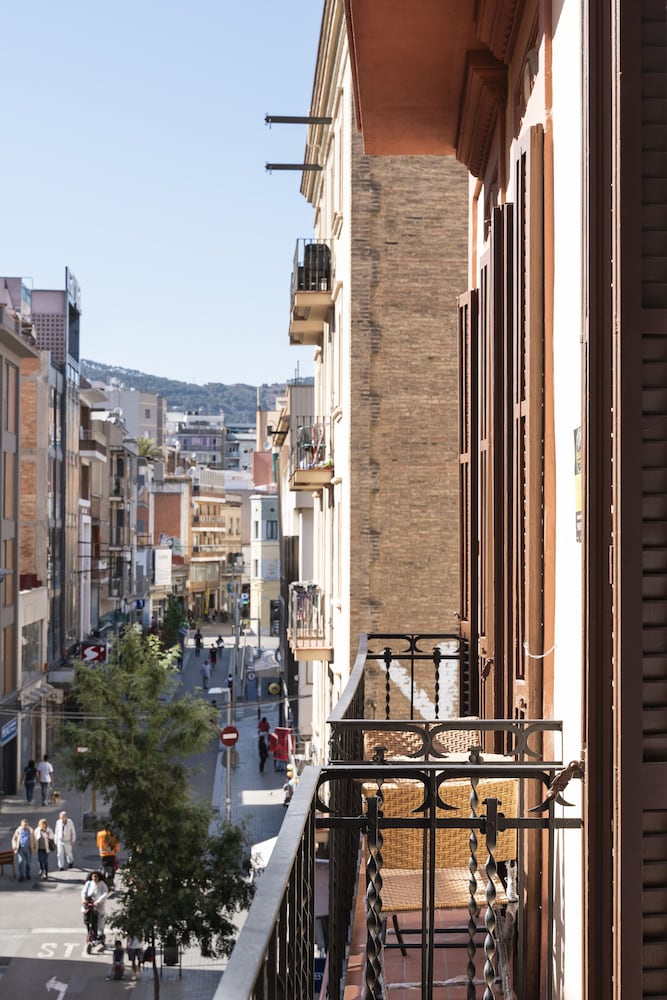 

Milano - Cornella de Llobregat - Caliu Apartments Barcelona