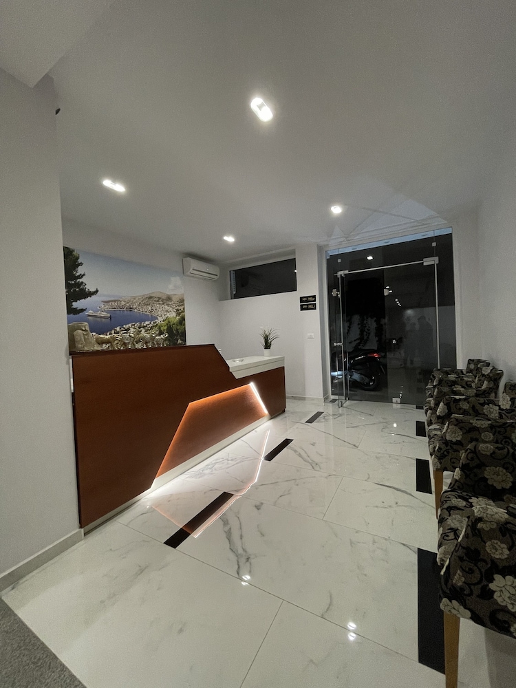 

Verona - Sarandë - Relax Mea Hotel