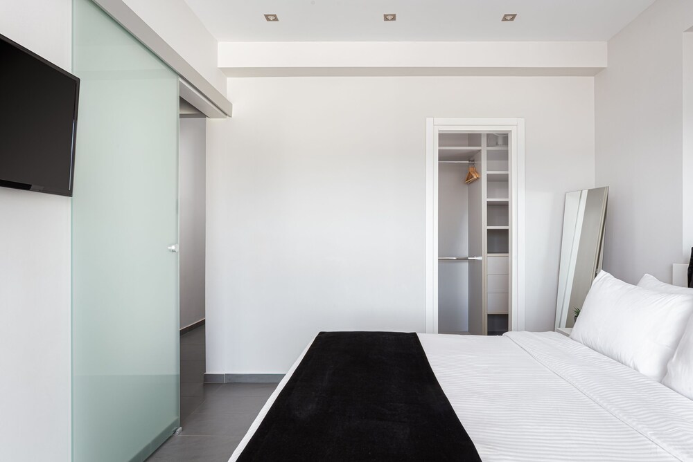 

Milano - Sounio - Cape Sea View Residence
