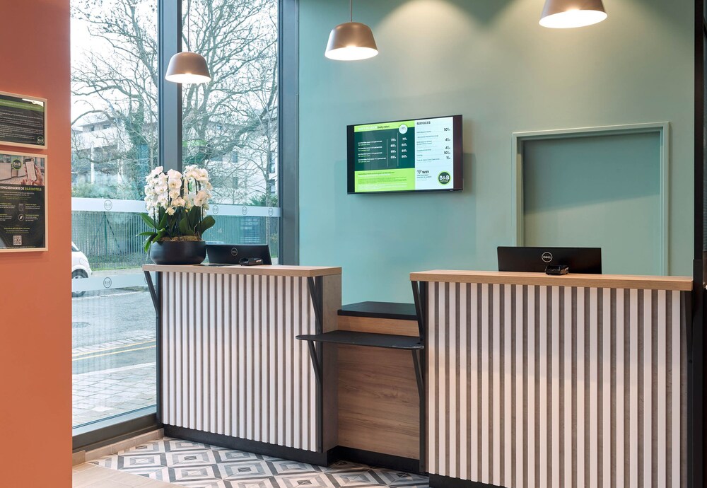 

Milano - Versailles - B&B HOTEL Versailles Rocquencourt