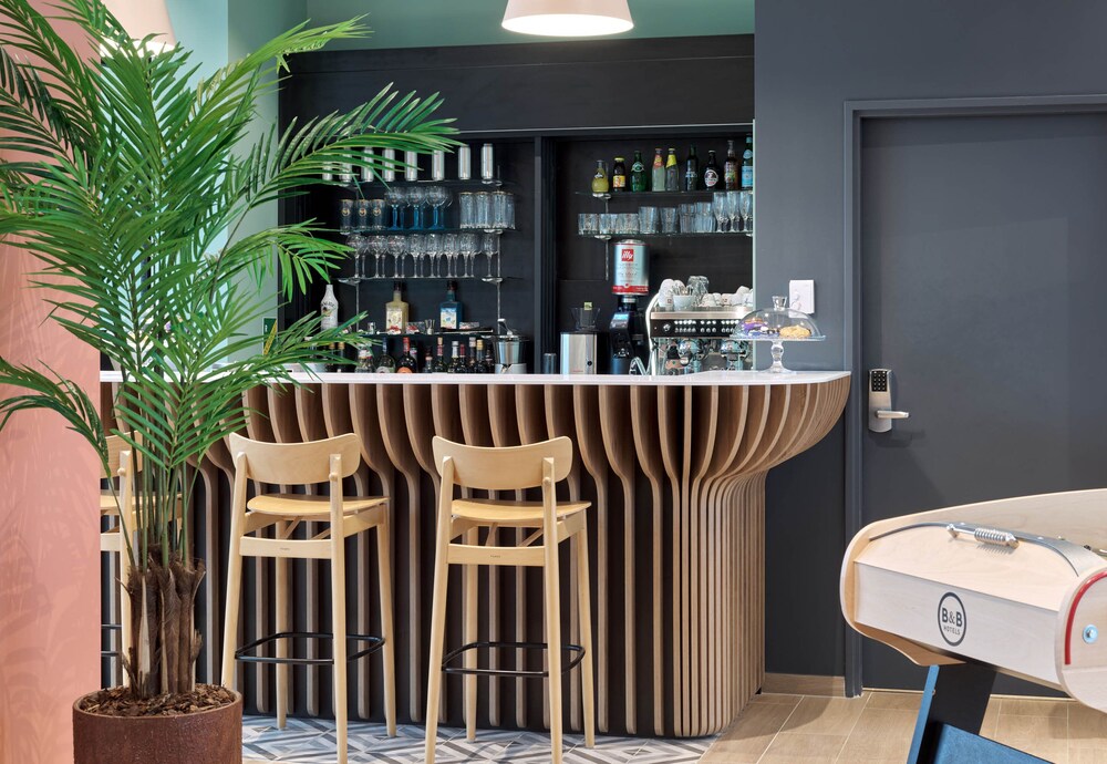 

Roma - Versailles - B&B HOTEL Versailles Rocquencourt