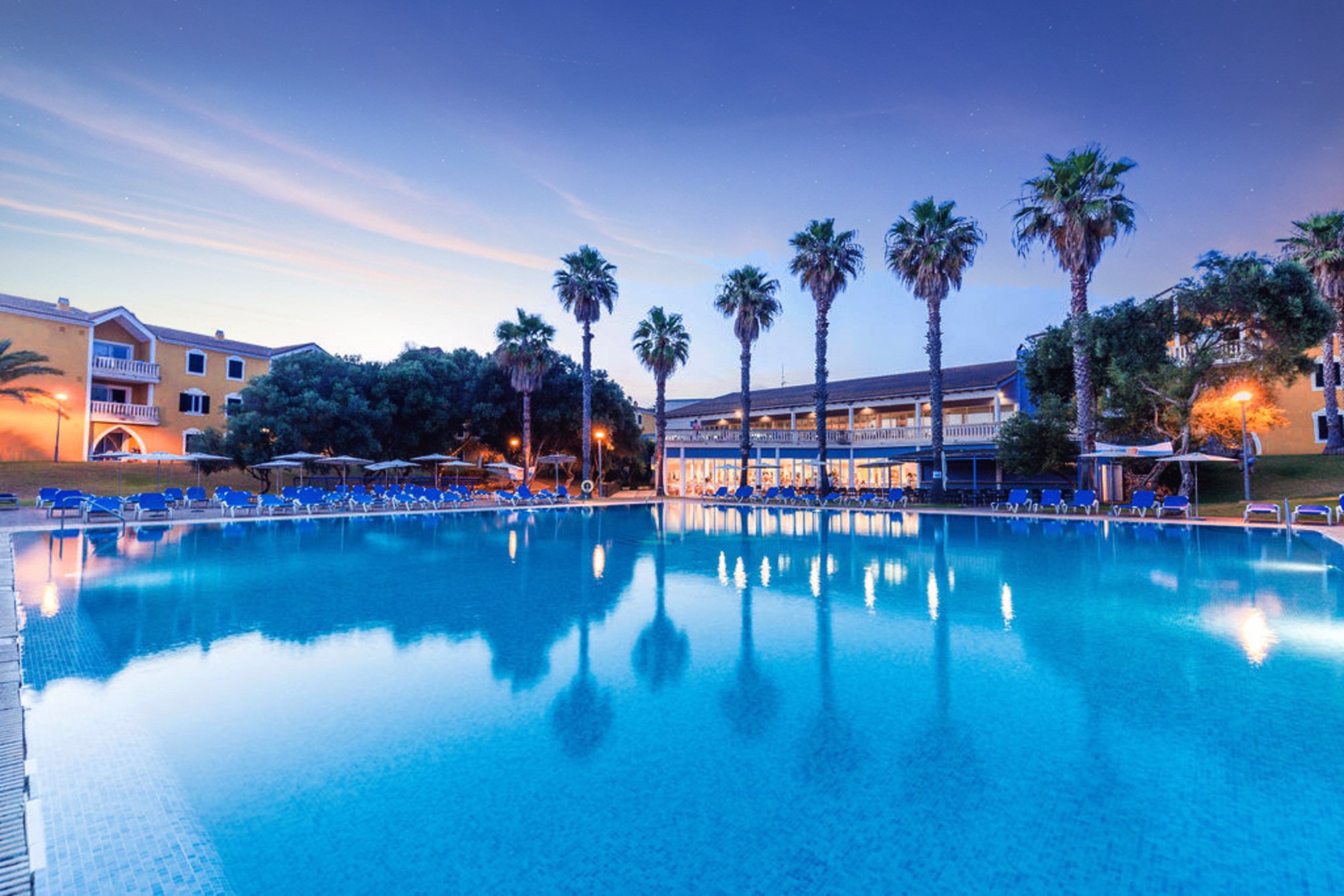 

Milano - Cala`n Forcat - Vibra Blanc Palace