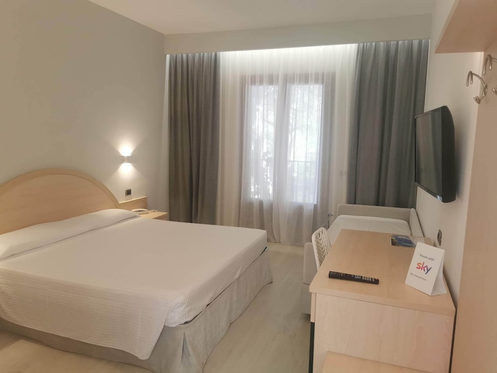 

Milano - Peschici - Hotel Gabbiano Beach