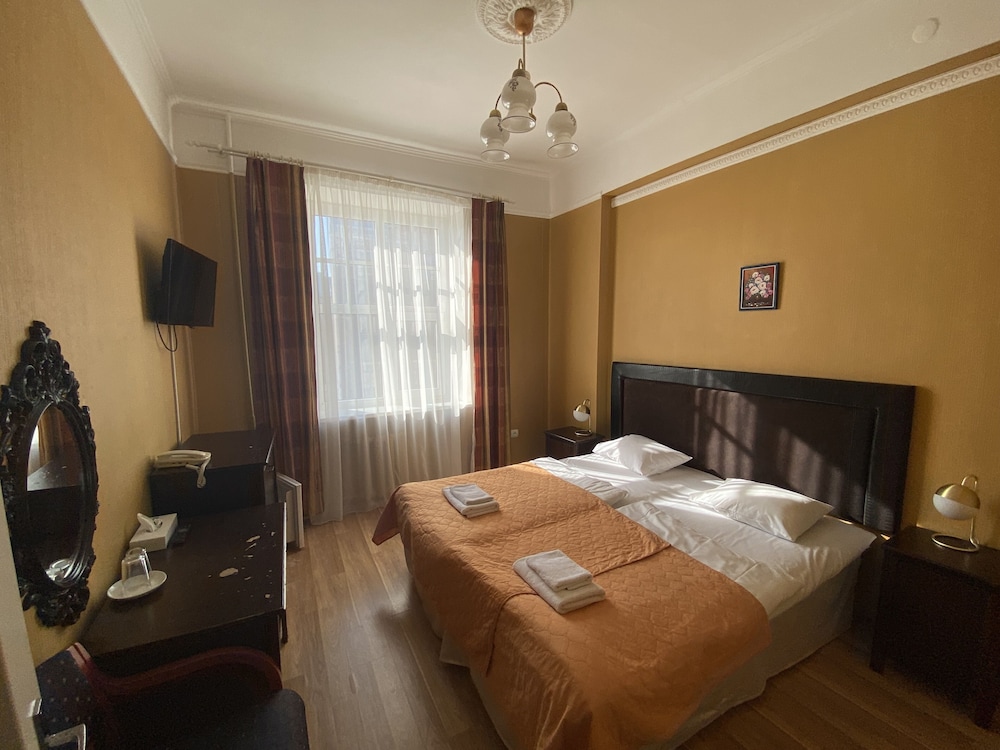 

Milano - Riga - Viktorija