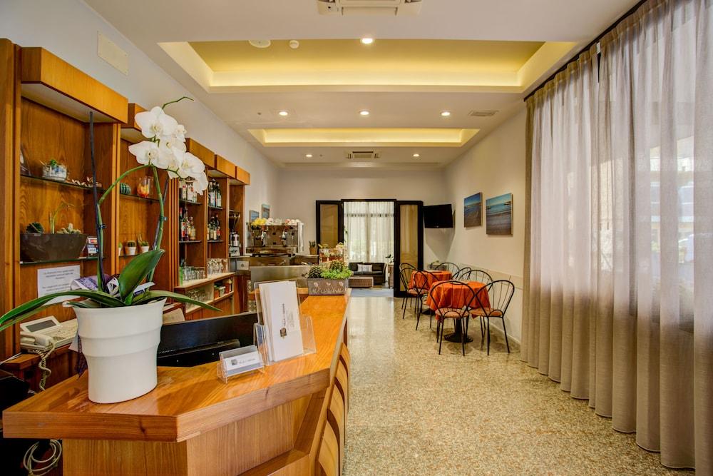 

Palermo - Riviera Romagnola, Mare Italia - Hotel Villa dei Gerani