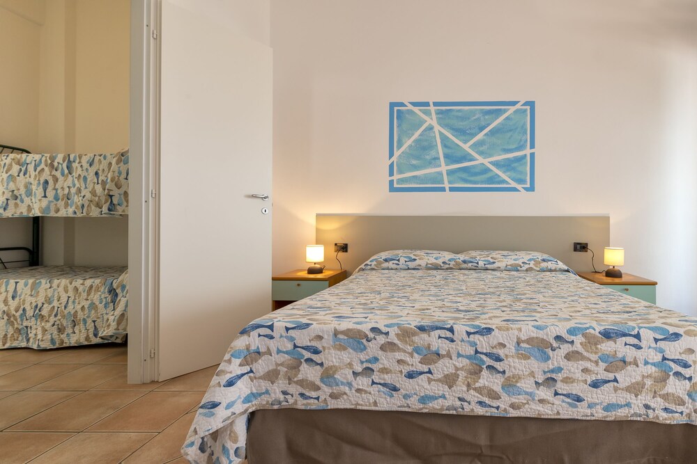 

Bari - Stintino - Residence Le Vele