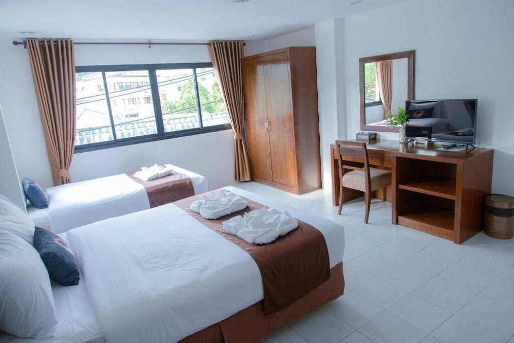 

Bologna - Tailandia - Phuket - RoomQuest Kalim Beach