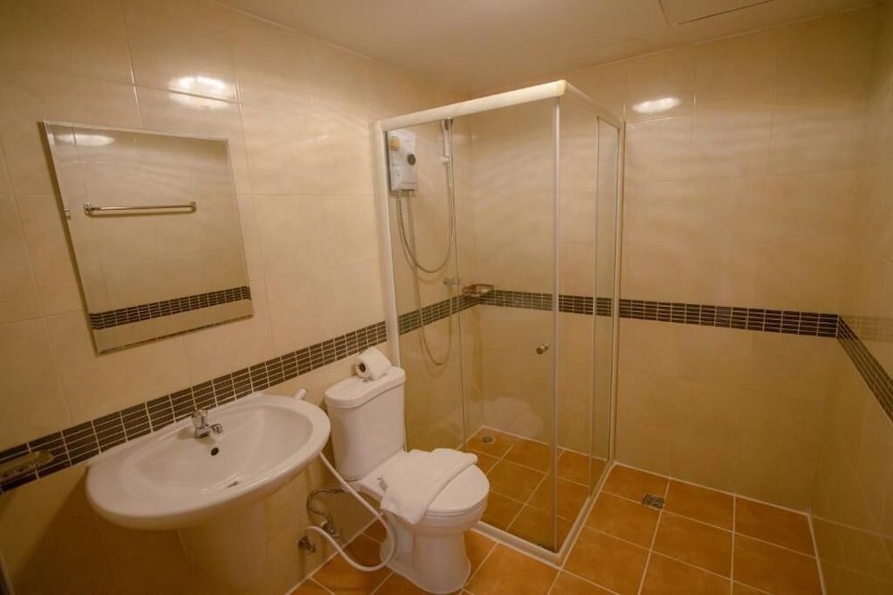 

Milano - Surin Beach - RoomQuest Kalim Beach