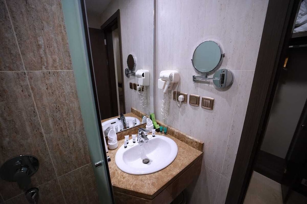 

Bologna - La Mecca - Al Ebaa Hotel