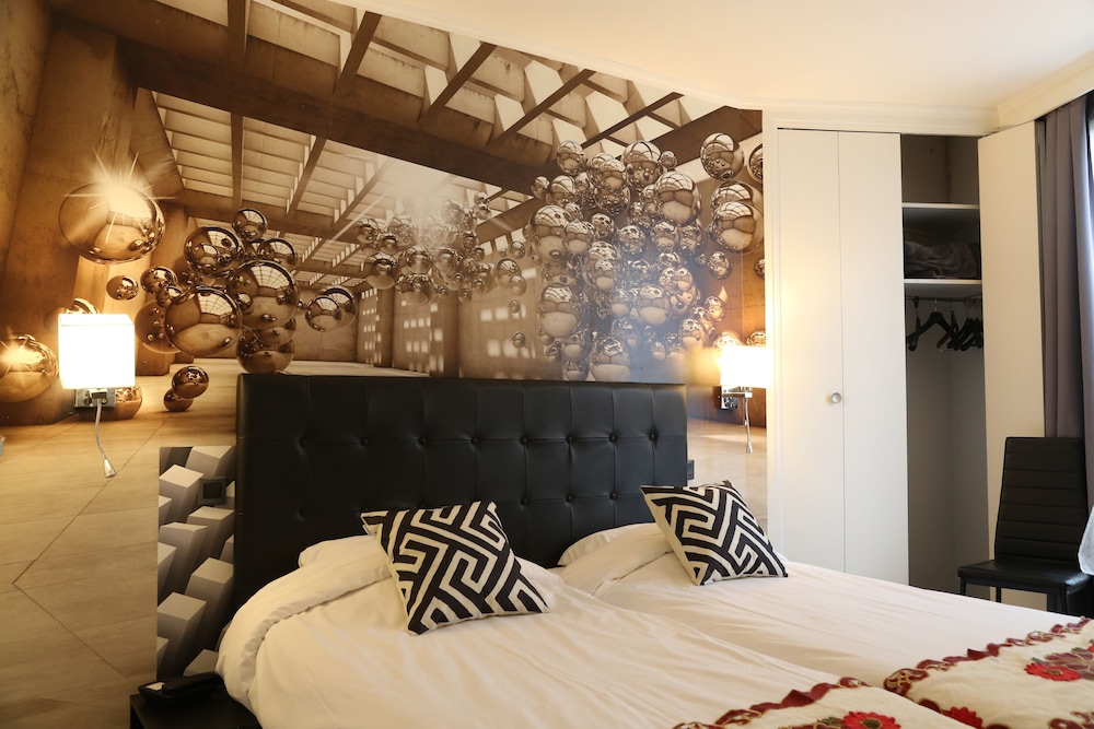 

Catania - Suresnes - Hôtel Princesse Isabelle
