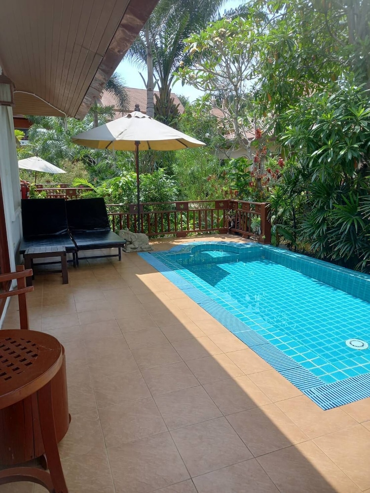 

Roma - Taling Ngam Beach - Koh Samui - Kanok Buri Resort