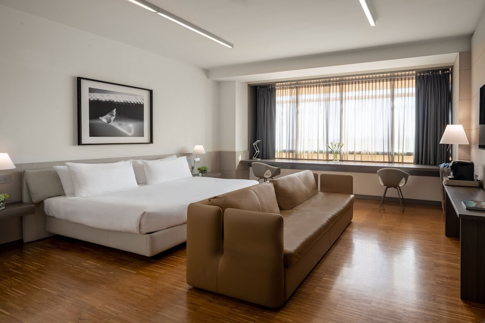 

Catania - Bologna - UNAHOTELS San Vitale Bologna