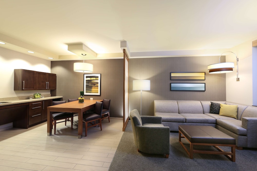 

Bologna - New York - Aeroporto La Guardia - Hyatt Place Flushing/LGA Airport