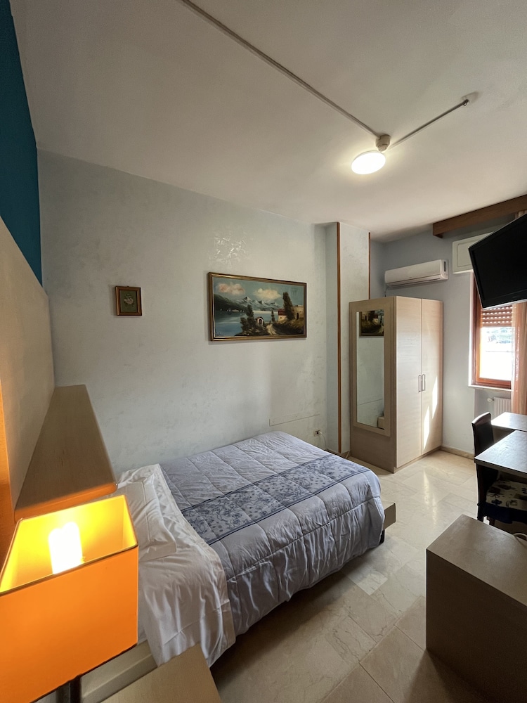 

Venezia - Brindisi - Hotel L'Approdo