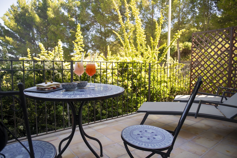 

Bologna - Licata - Relais Villa Giuliana