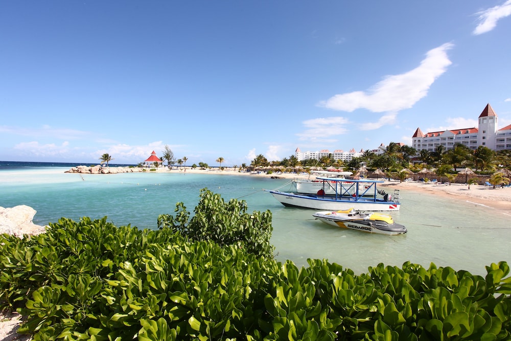 

Bologna - Runaway Bay - Bahia Principe Luxury Runaway Bay - Adults Only - All Inclusive