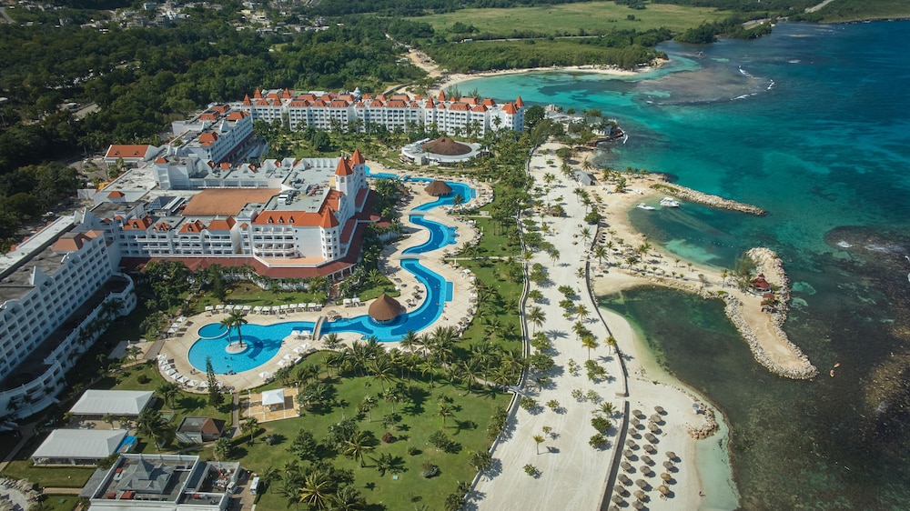 

Verona - Runaway Bay - Bahia Principe Luxury Runaway Bay - Adults Only - All Inclusive