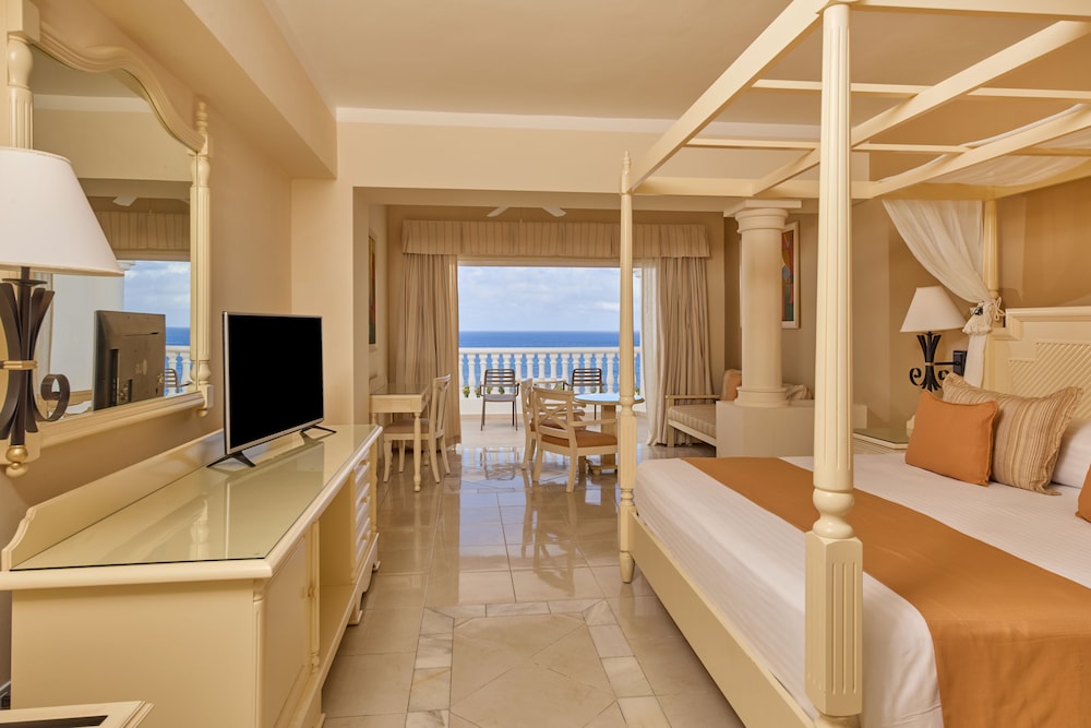 

Bologna - Ocho Rios - Runaway Bay - Bahia Principe Luxury Runaway Bay - Adults Only - All Inclusive