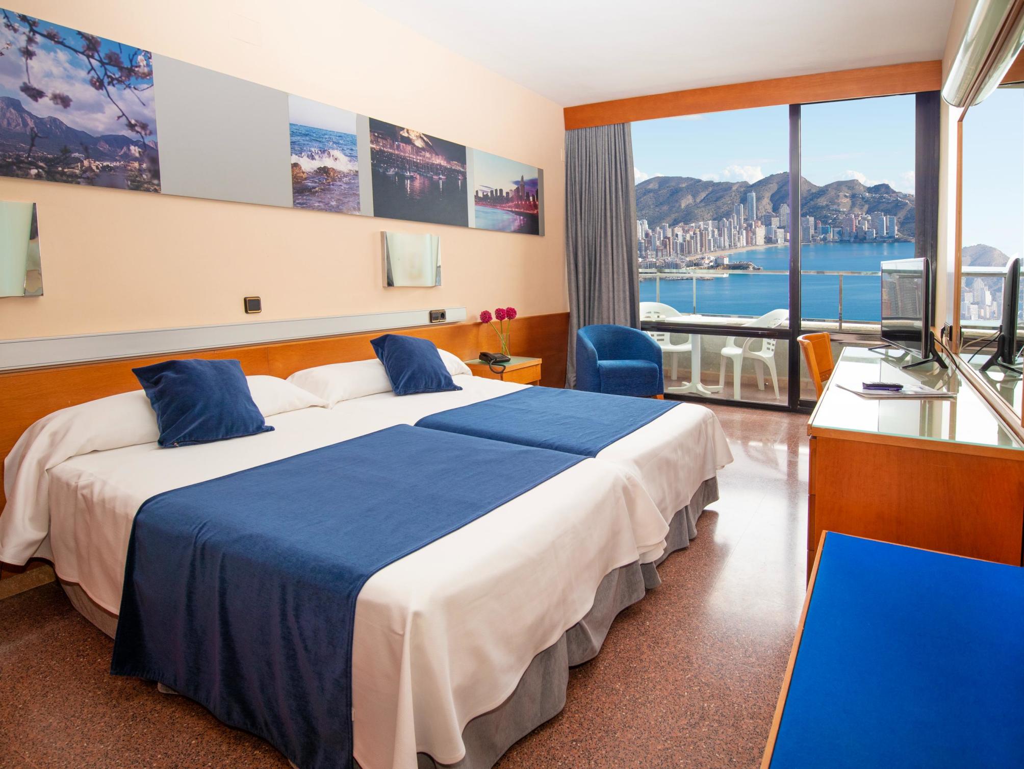 

Lamezia Terme - Villajoyosa - Gran Hotel Bali