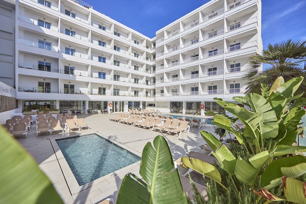

Cagliari - El Arenal - Hotel Ilusion Calma & Spa