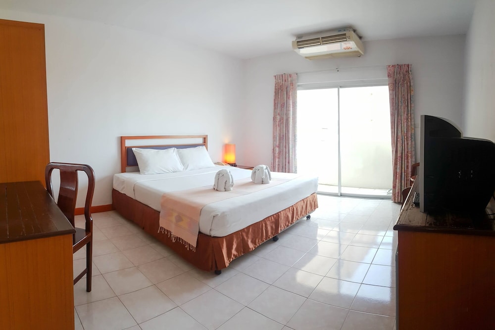 

Napoli - Pattaya - Eastiny Bella Vista Hotel