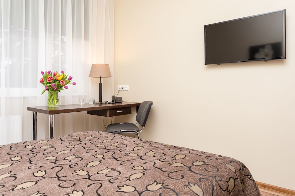 

Bari - Tallinn - Hotel Dzingel