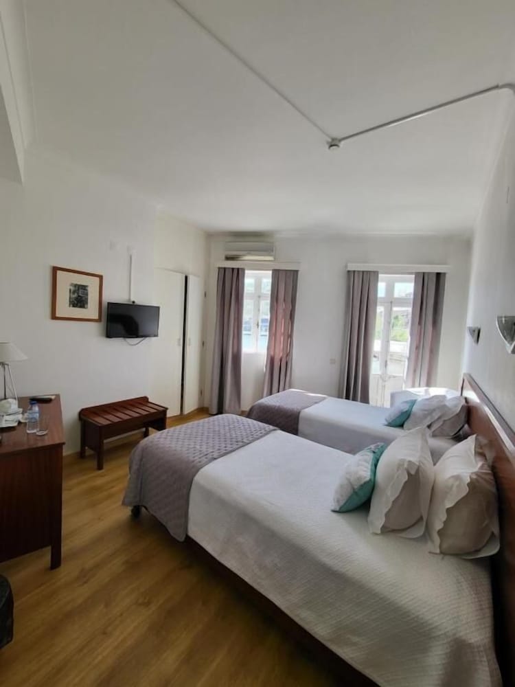 

Bologna - Porto Judeu - Hotel Beira Mar