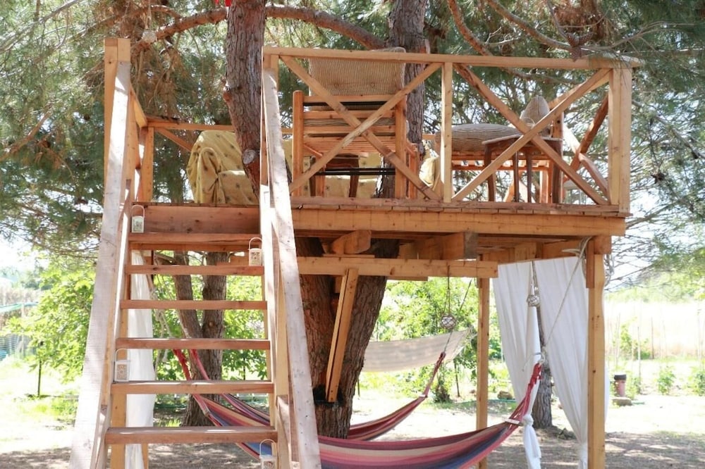 

Milano - Moraḯtika - Gongis Studios