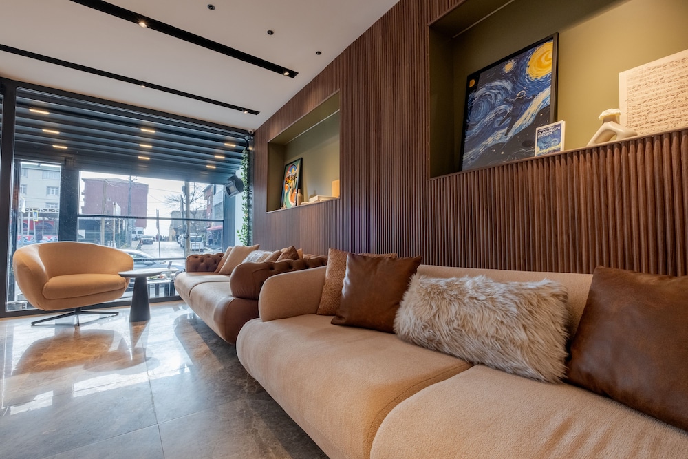 

Venezia - Istanbul, New Airport - Fly Point Airport Hotel