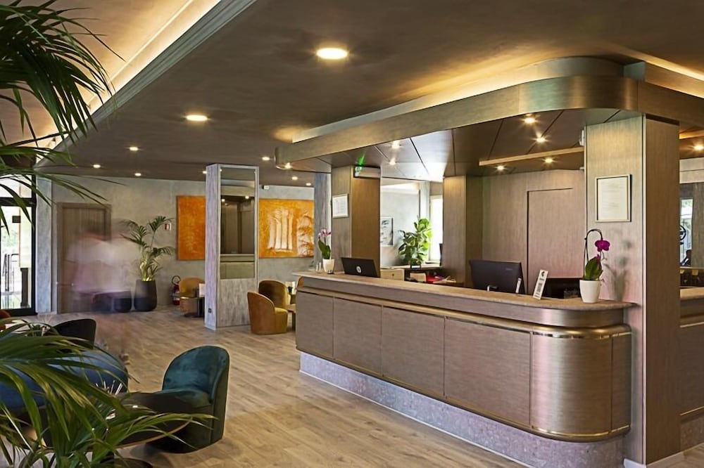 

Napoli - Rho (Fiera) - Hotel Embassy