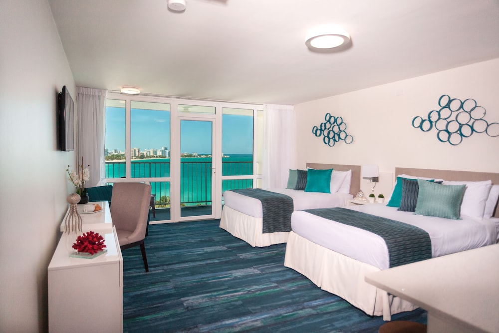 

Roma - San Juan - ESJ Beach Hotel