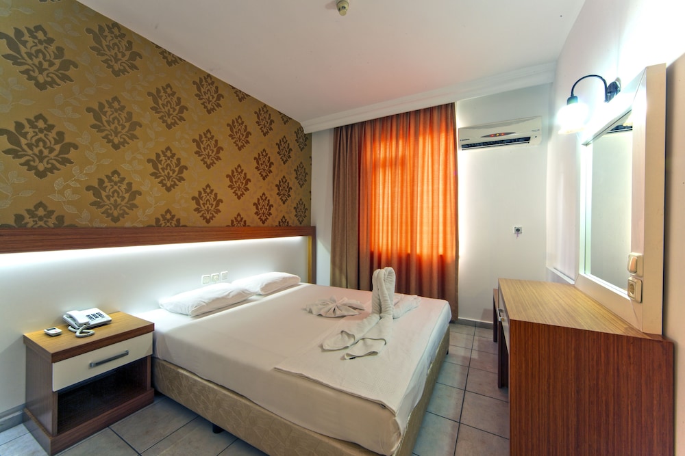 

Milano - Alanya - KLEOPATRA AYTUR APART HOTEL