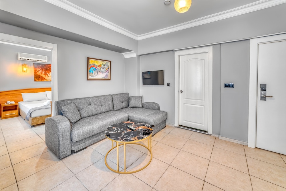 

Bologna - Konaklı - Kleopatra ICARIA Apart Hotel
