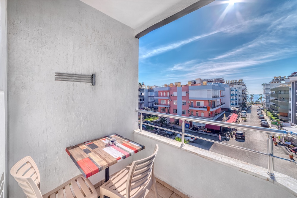 

Venezia - Konaklı - Kleopatra ICARIA Apart Hotel