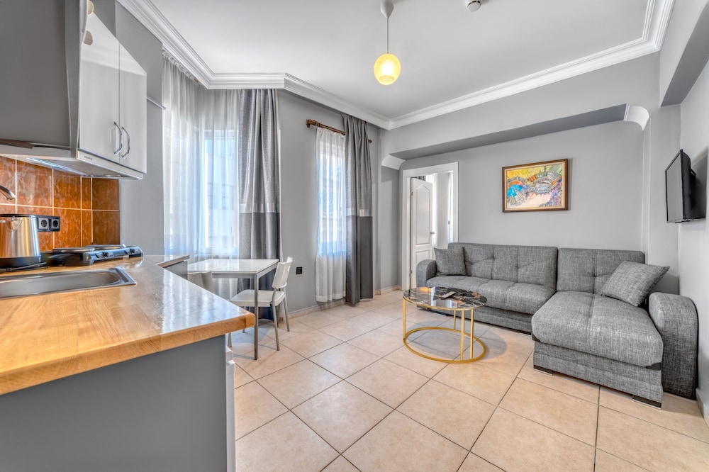 

Napoli - Konaklı - Kleopatra ICARIA Apart Hotel