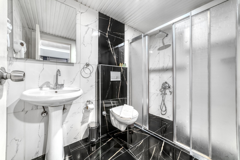 

Milano - Konaklı - Kleopatra ICARIA Apart Hotel