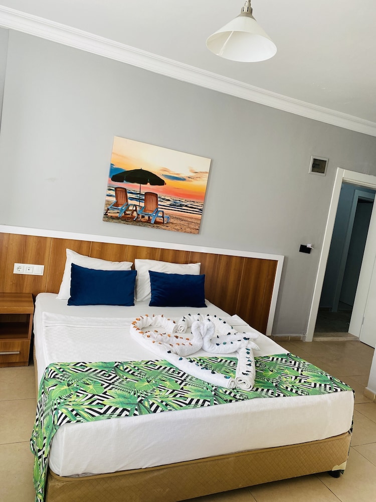 

Milano - Konaklı - Kleopatra ICARIA Apart Hotel