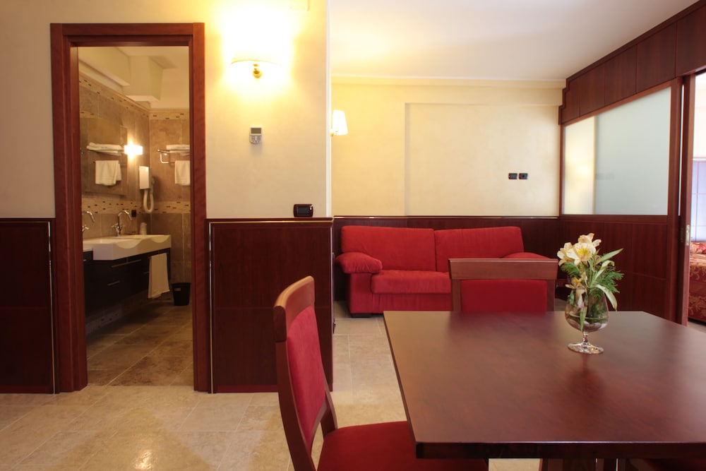 

Bologna - Mattinata - Hotel Relais dei Normanni