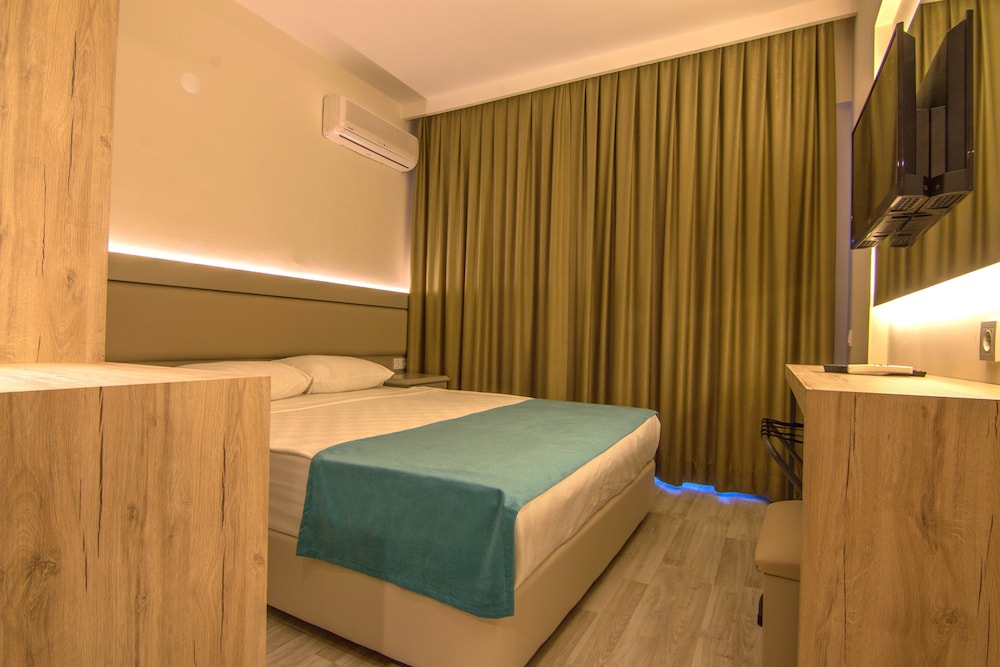 

Bologna - Turunç - Palmea Hotel